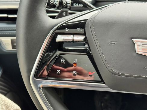 New 2025 Cadillac Escalade IQ Sport 2 w/ LPO, ONYX Package image 33