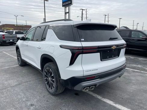 New 2026 Chevrolet Traverse LT w/ Sun and Wheel Package image 5