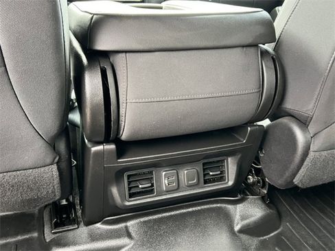 Used 2020 Chevrolet Silverado 1500 RST w/ Z71 Off-Road Package image 34