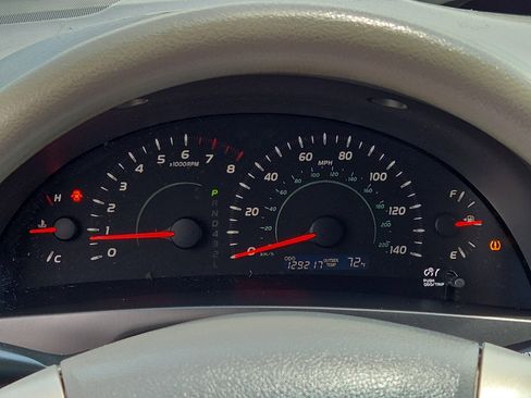 Used 2009 Toyota Camry LE FWD image 23