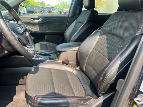 Used 2024 Ford Escape ST-Line w/ Tech Pack #1 AWD/4WD image 21
