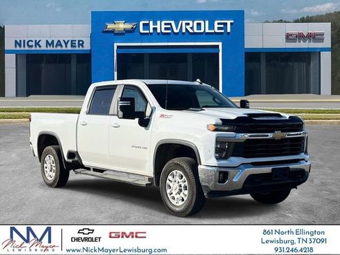 Used 2024 Chevrolet Silverado 2500 LT w/ Convenience Package AWD/4WD image 1