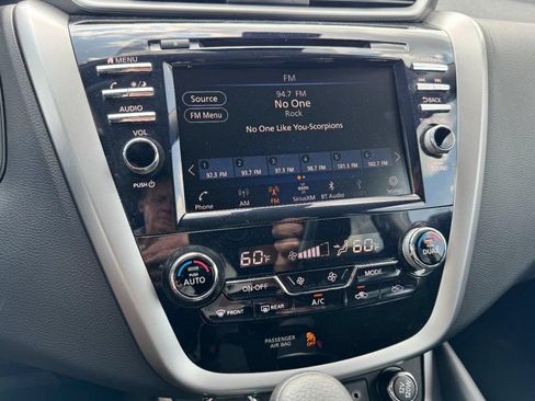 Used 2022 Nissan Murano S AWD/4WD image 18