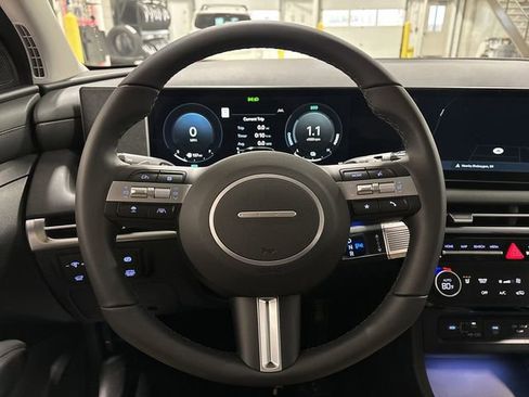 New 2025 Hyundai Tucson SEL image 18