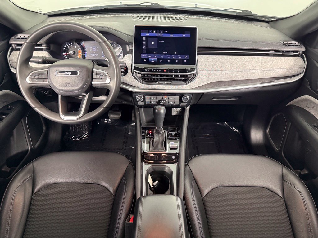 Used 2023 Jeep Compass Latitude AWD/4WD image 14