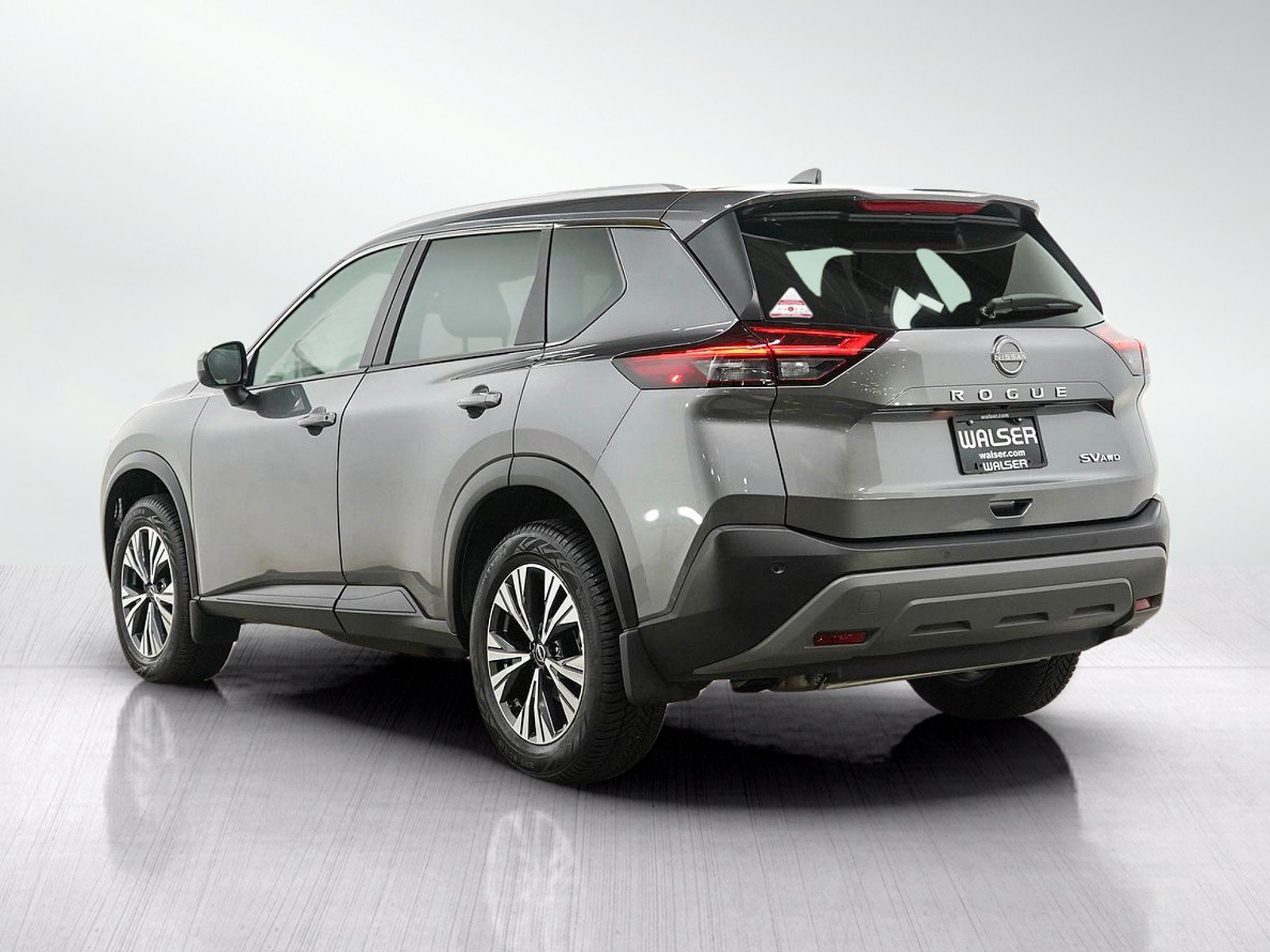 Used 2023 Nissan Rogue SV w/ SV Premium B Package AWD/4WD image 3