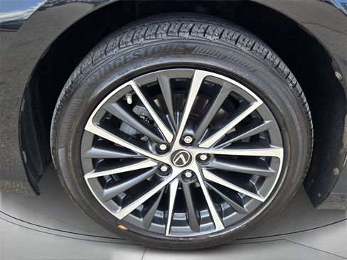 Used 2023 Lexus ES 350 w/ Premium Package image 9