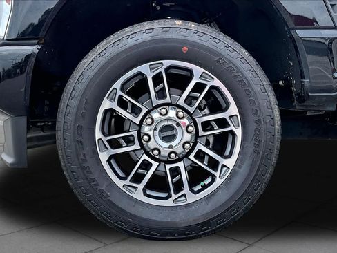 Used 2024 Ford F250 Limited AWD/4WD image 11