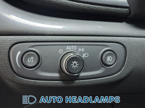 Used 2020 Buick Encore Essence AWD/4WD image 25