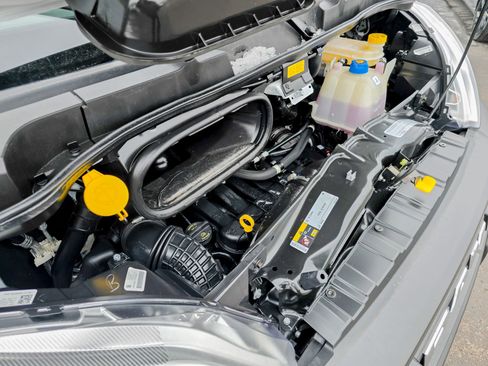 Used 2025 RAM ProMaster 2500 w/ Convenience Group image 42