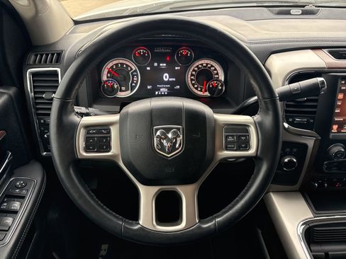 Used 2017 RAM 2500 Laramie image 19