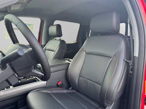 New 2026 Ford F250 Lariat w/ Black Appearance Package image 13