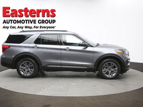 Used 2022 Ford Explorer XLT w/ Equipment Group 202A image 46