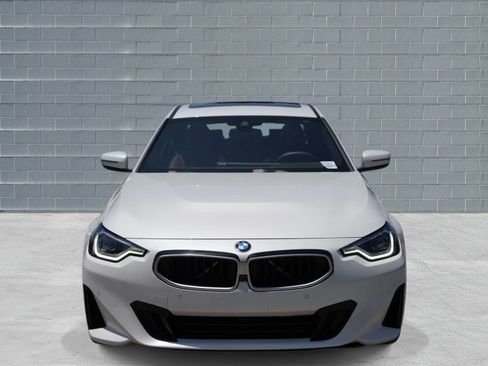 Used 2025 BMW 230i Coupe RWD image 2