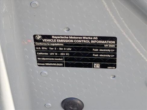 Used 2025 BMW i5 M60 image 26