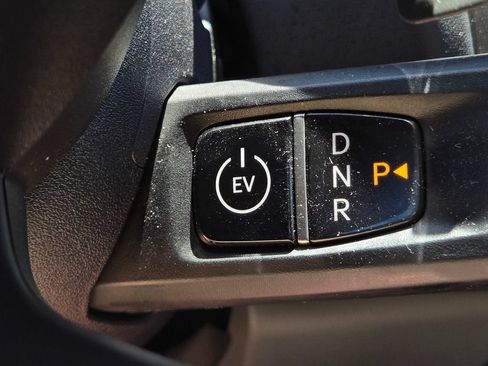 Certified 2024 Kia EV9 Light Long Range RWD image 36