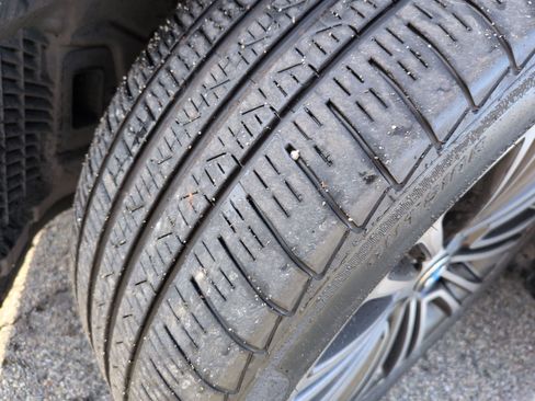 Used 2019 BMW 530e w/ Convenience Package image 12