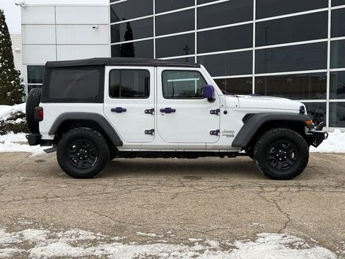 Used 2018 Jeep Wrangler Unlimited Sport image 2