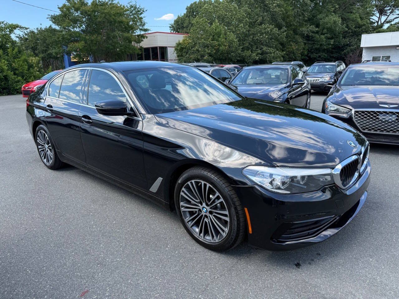Used 2019 BMW 530i w/ Convenience Package RWD image 3