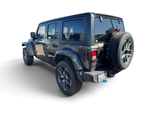 Used 2024 Jeep Wrangler Unlimited AWD/4WD image 22