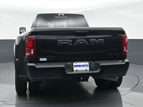Used 2025 RAM 3500 Limited AWD/4WD image 7