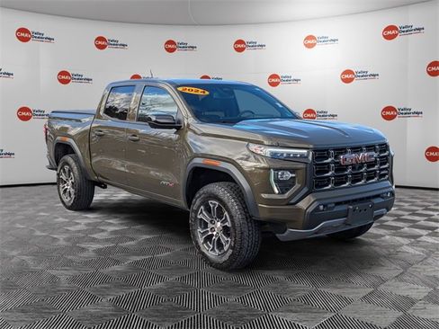 Used 2024 GMC Canyon AT4 w/ Technology Package image 3