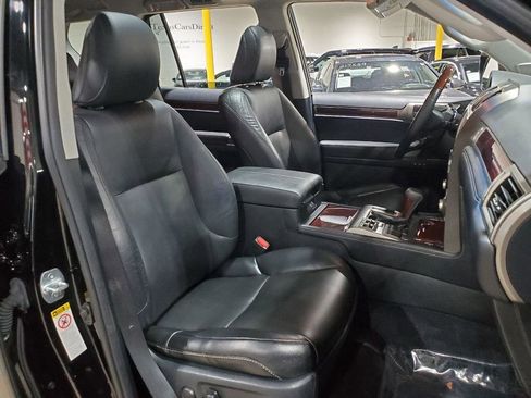 Used 2014 Lexus GX 460 image 14