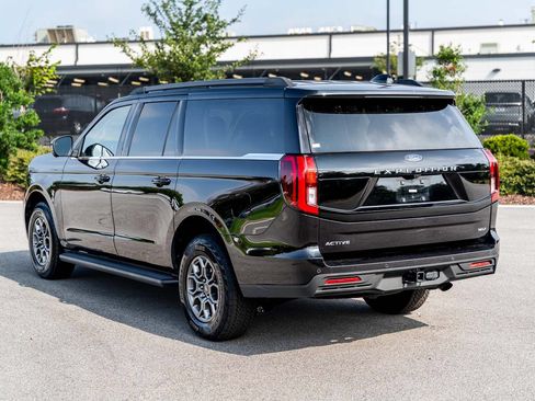 Used 2025 Ford Expedition Max Active RWD image 5