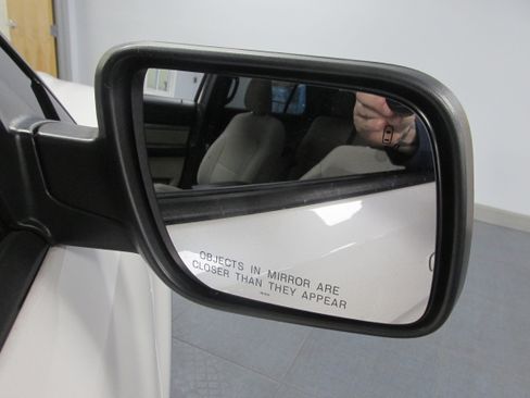 Used 2019 Ford Explorer XLT w/ Equipment Group 201A image 17