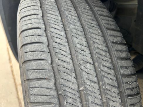 Used 2024 GMC Terrain SLT image 11