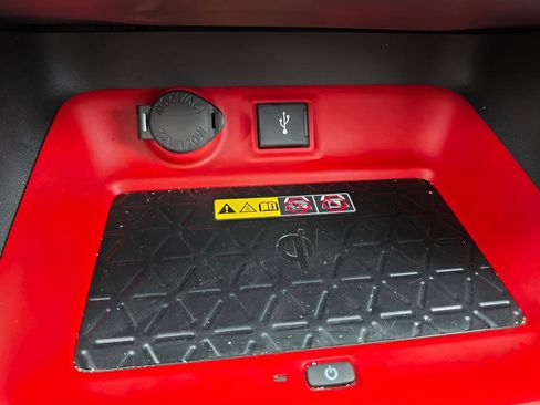 Used 2022 Toyota RAV4 TRD Off-Road AWD/4WD image 34