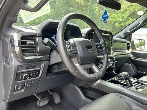 Used 2025 Ford F150 Lariat w/ Equipment Group 501A Mid AWD/4WD image 10