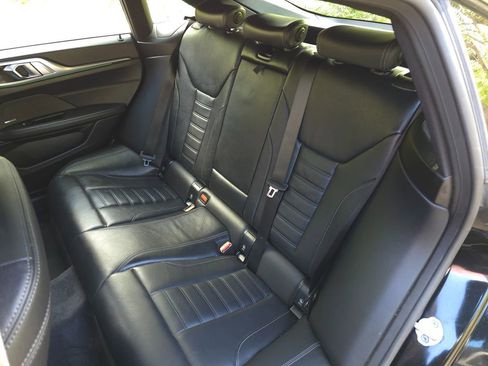 Used 2023 BMW i4 eDrive35 RWD image 15