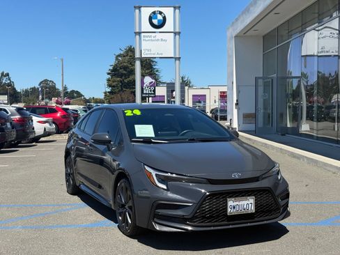 Used 2024 Toyota Corolla SE FWD image 1