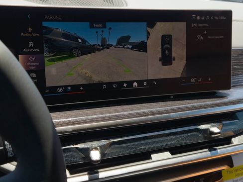 New 2027 BMW X7 xDrive40i w/ M Sport Package AWD/4WD image 9