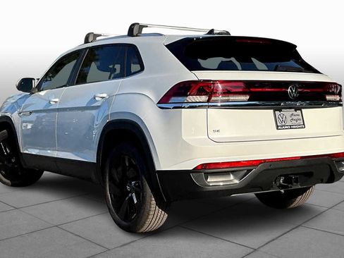 New 2026 Volkswagen Atlas Cross Sport SE FWD image 12