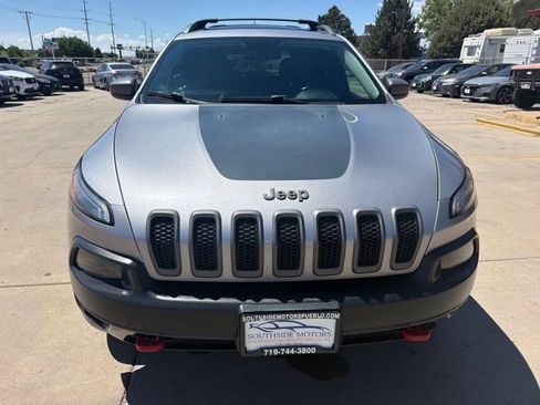 Used 2014 Jeep Cherokee Trailhawk w/ Comfort/Convenience Group AWD/4WD image 8