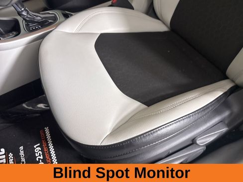 Used 2020 Jeep Compass Latitude image 13