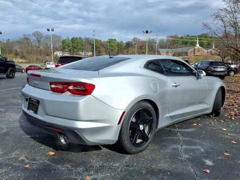 Used 2019 Chevrolet Camaro LT image 16