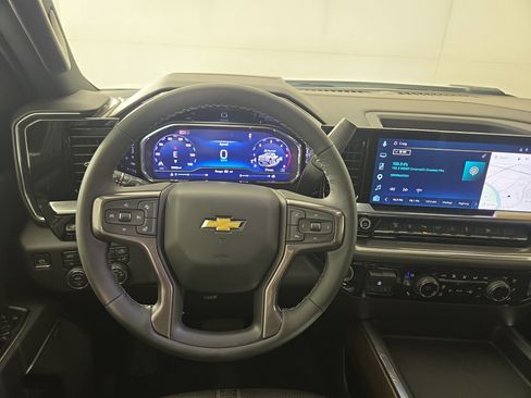 Certified 2025 Chevrolet Silverado 3500 High Country w/ Technology Package AWD/4WD image 14