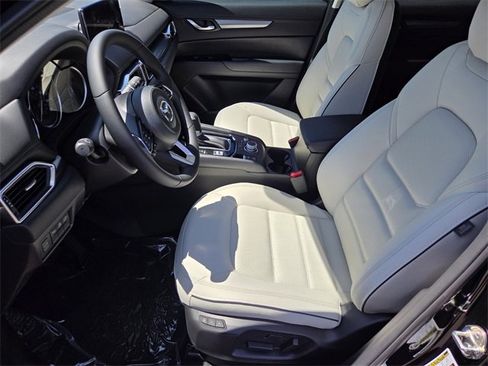 New 2025 MAZDA CX-5 AWD 2.5 S w/ Preferred Package image 6