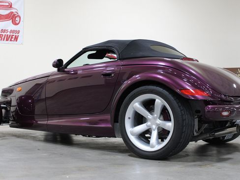 Used 1999 Plymouth Prowler RWD image 21