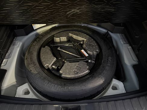 Used 2022 Toyota RAV4 XLE w/ Convenience Package image 47