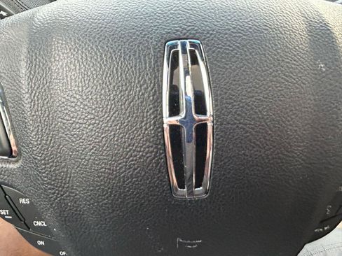 Used 2016 Lincoln MKX Reserve w/ Climate Package AWD/4WD image 21