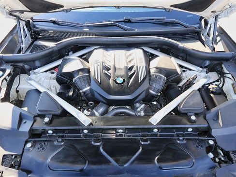Used 2021 BMW X6 M50i w/ Executive Package image 36