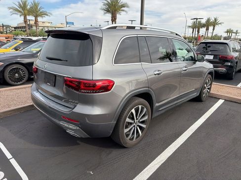 Used 2023 Mercedes-Benz GLB 250 image 4