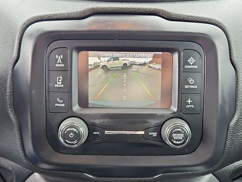 Used 2019 Jeep Renegade Sport w/ Sport Appearance Group image 17