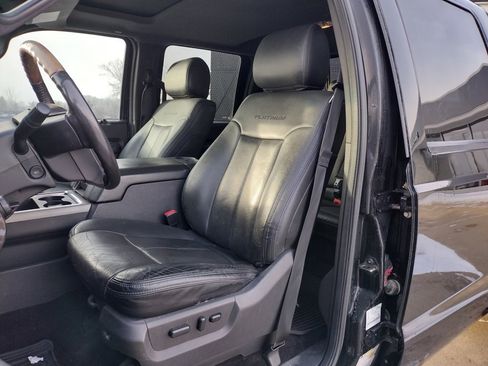 Used 2016 Ford F350 Platinum w/ Platinum Package image 2