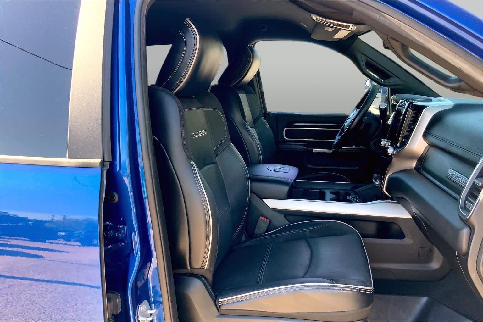 Used 2019 RAM 2500 Laramie AWD/4WD image 9