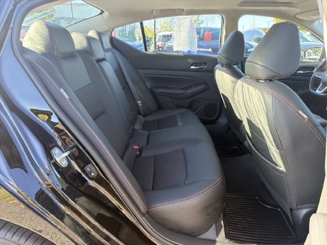 Certified 2022 Nissan Altima 2.5 SR w/ Midnight Edition Package AWD/4WD image 17
